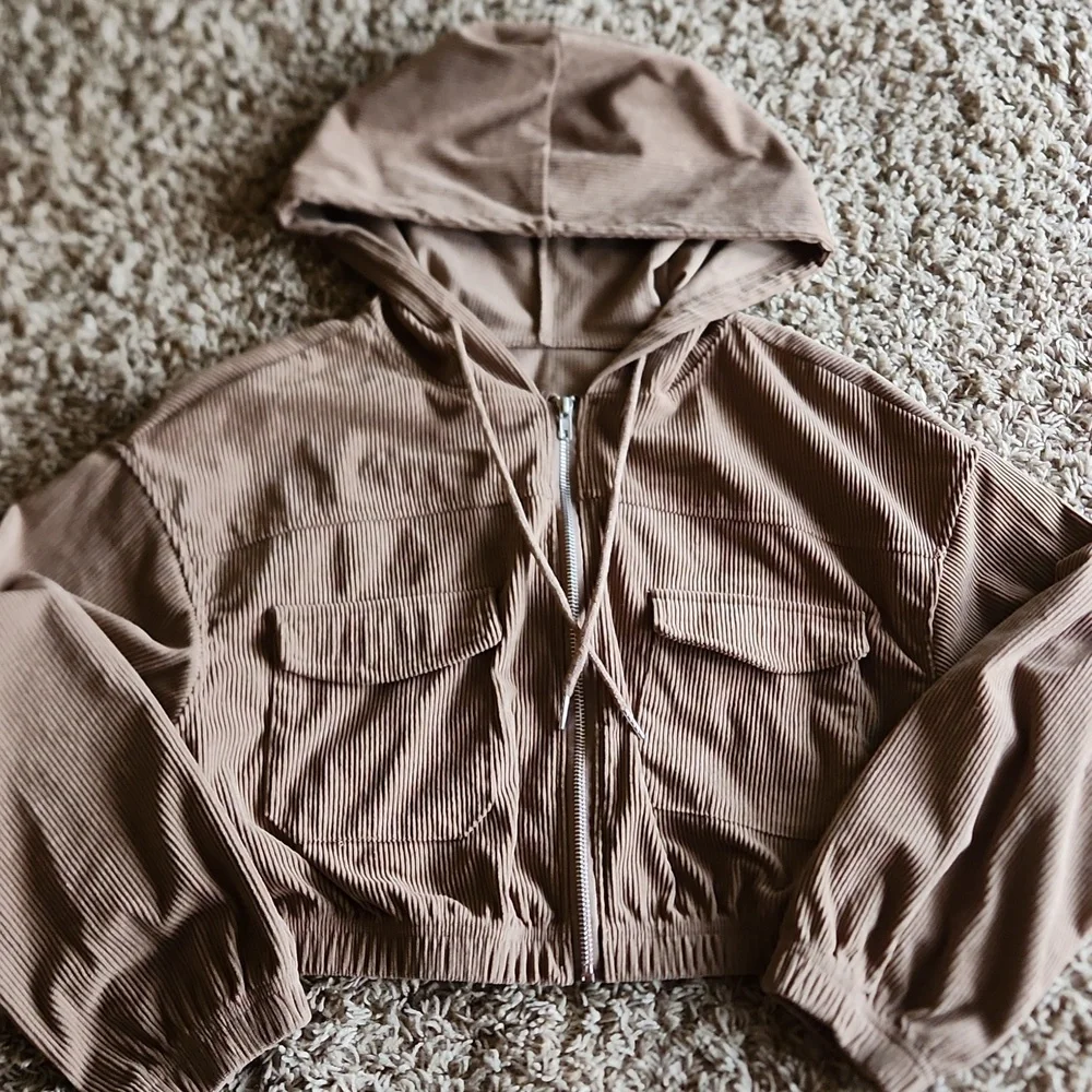 Brown crop corduroy jacket womans size medium with zipper - Picture 1 of 8